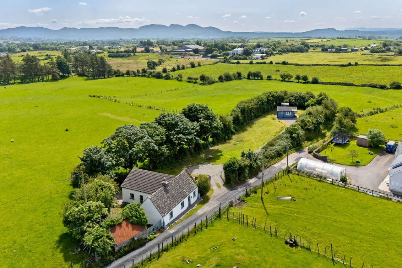 Photo of Cairn View Cottage, Knocknarea, Strandhill, Co. Sligo, F91YK53