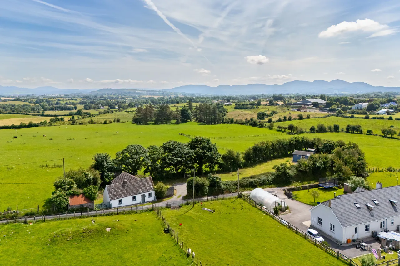 Photo of Cairn View Cottage, Knocknarea, Strandhill, Co. Sligo, F91YK53
