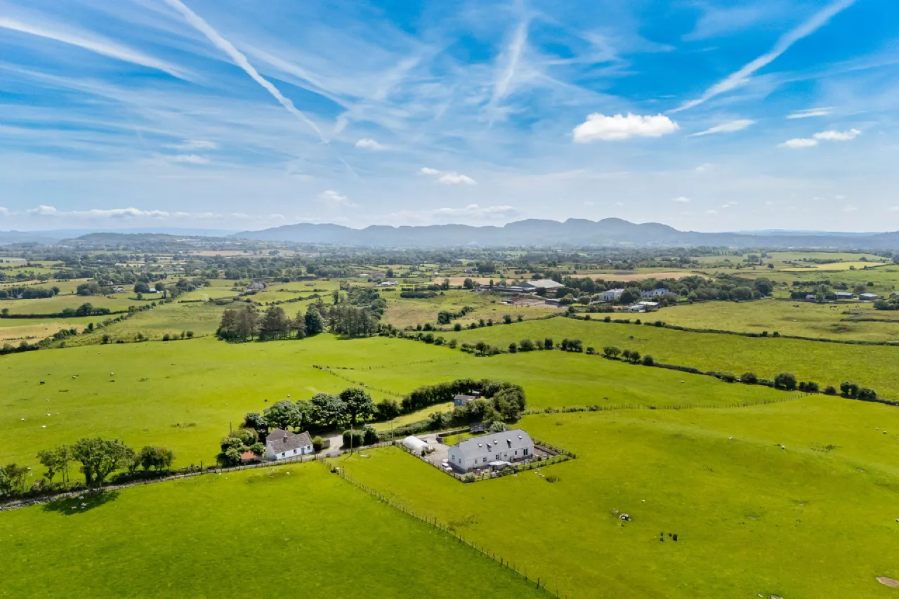 Photo of Cairn View Cottage, Knocknarea, Strandhill, Co. Sligo, F91YK53