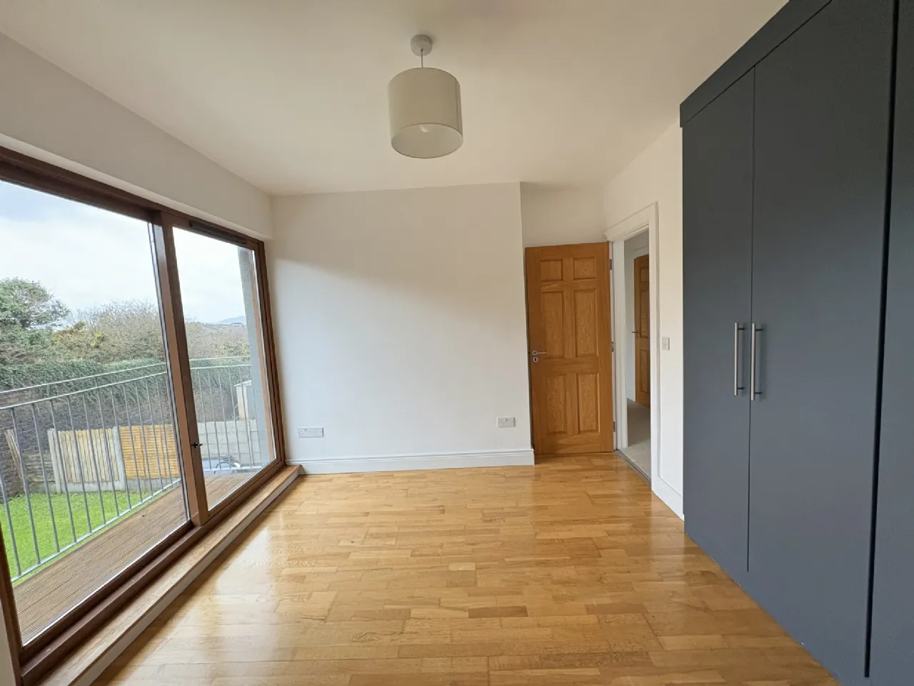 Photo of 16 Racecourse Lawns, Westport Road, Clifden, H71X092