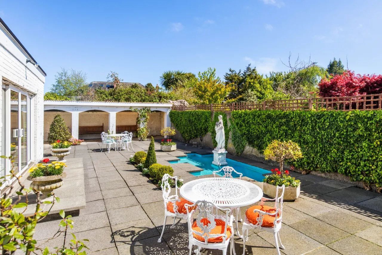 Photo of Manaton, 124 Stillorgan Road, Donnybrook, Dublin 4, D04 Y0F8