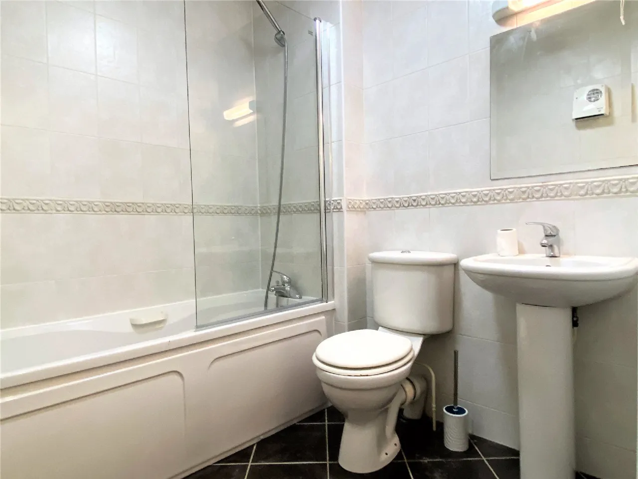 Photo of Roscam House, Roscaoin, Galway, H91 DN27