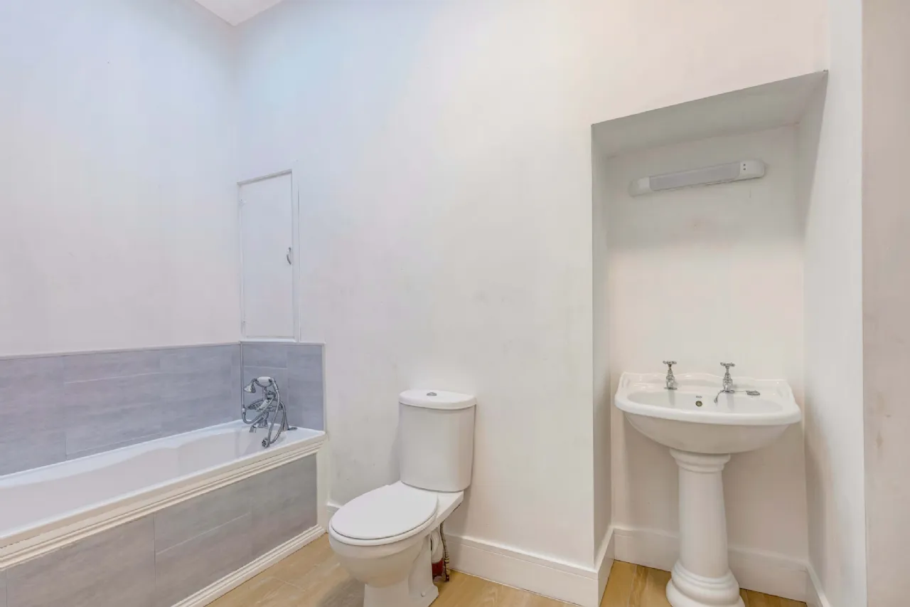 Photo of 6 Carn Gardens, Newtownbutler Rd, Clones, Co. Monaghan, H23AD81