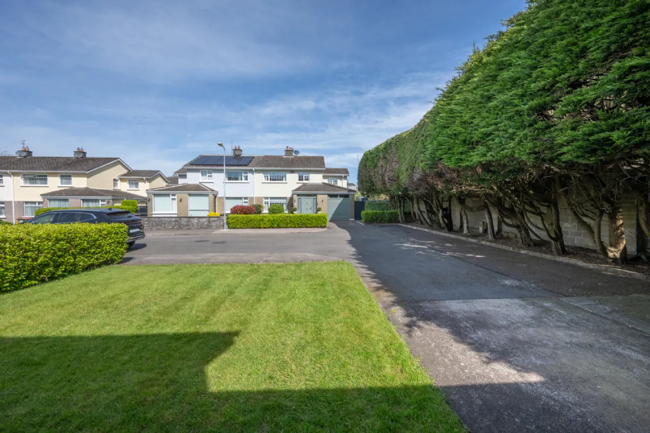 Photo of 17 Pembroke Wood, Passage West, Cork, T12 E22R