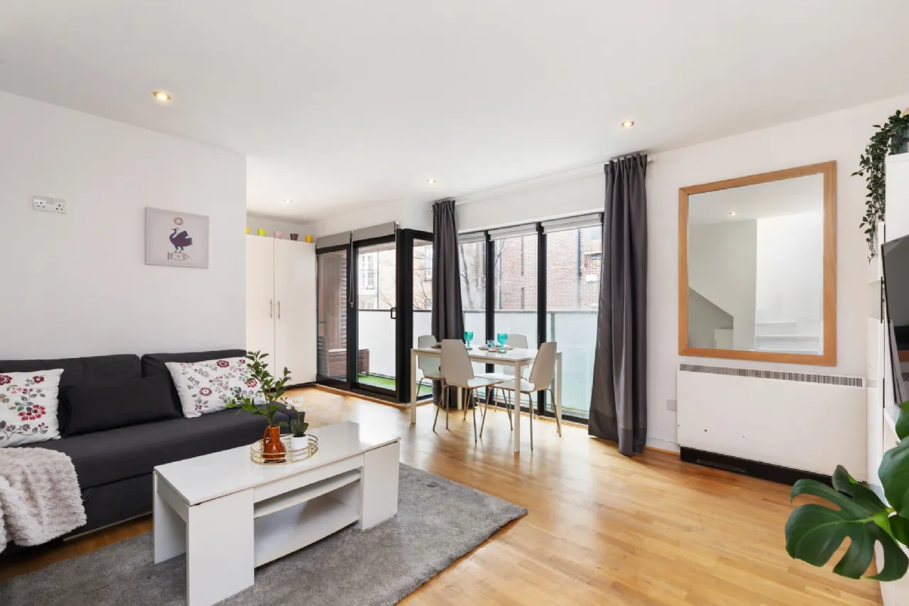 Photo of Apartment 9, Henrietta Hall, 43-45 Bolton Street, Dublin 1, D01 FV32