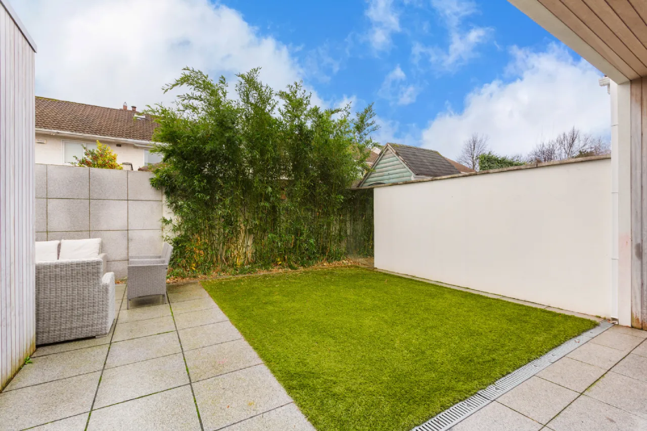 Photo of 8 Glencairn Lawn, The Gallops, Leopardstown, Dublin 18, D18 N8H0