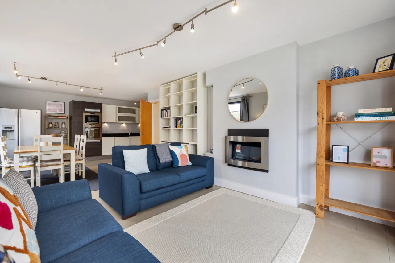 Photo of 6 Le Hunt House, Brennanstown Square, Cabinteely, Dublin 18, D18 E433