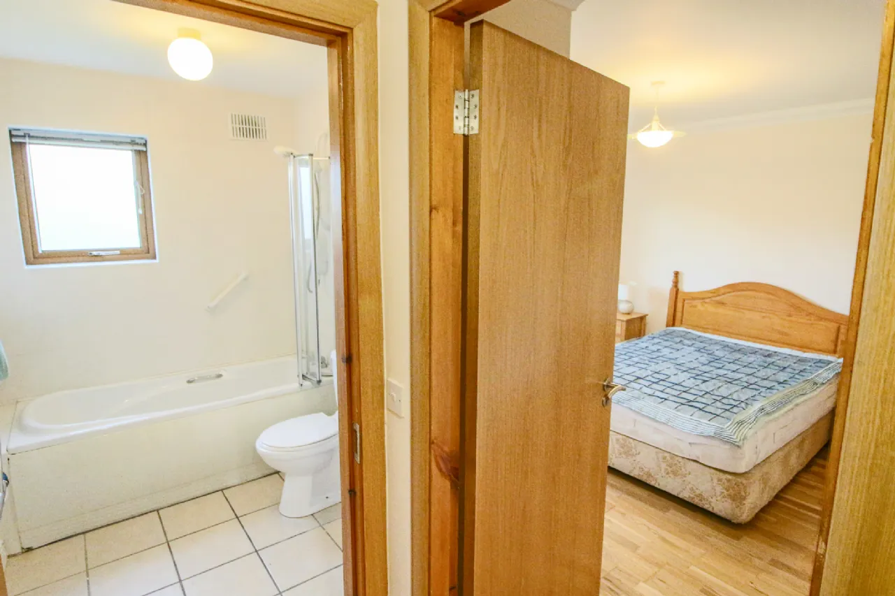 Photo of 1A, Shannon Cove, Shannon Cove, Dromod,, Co. Leitrim, N41 KD70