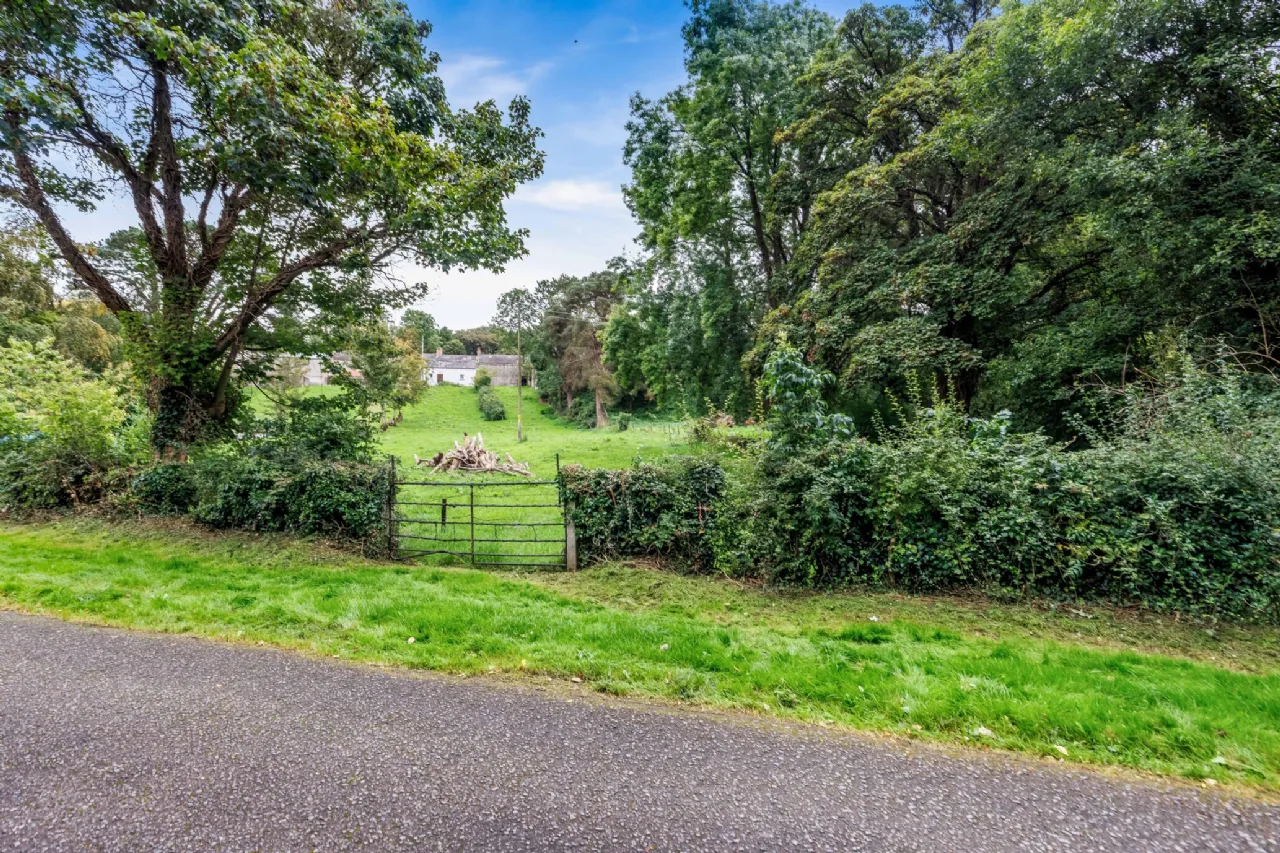 Photo of Main Street, Glaslough, Monaghan, H18 YN57