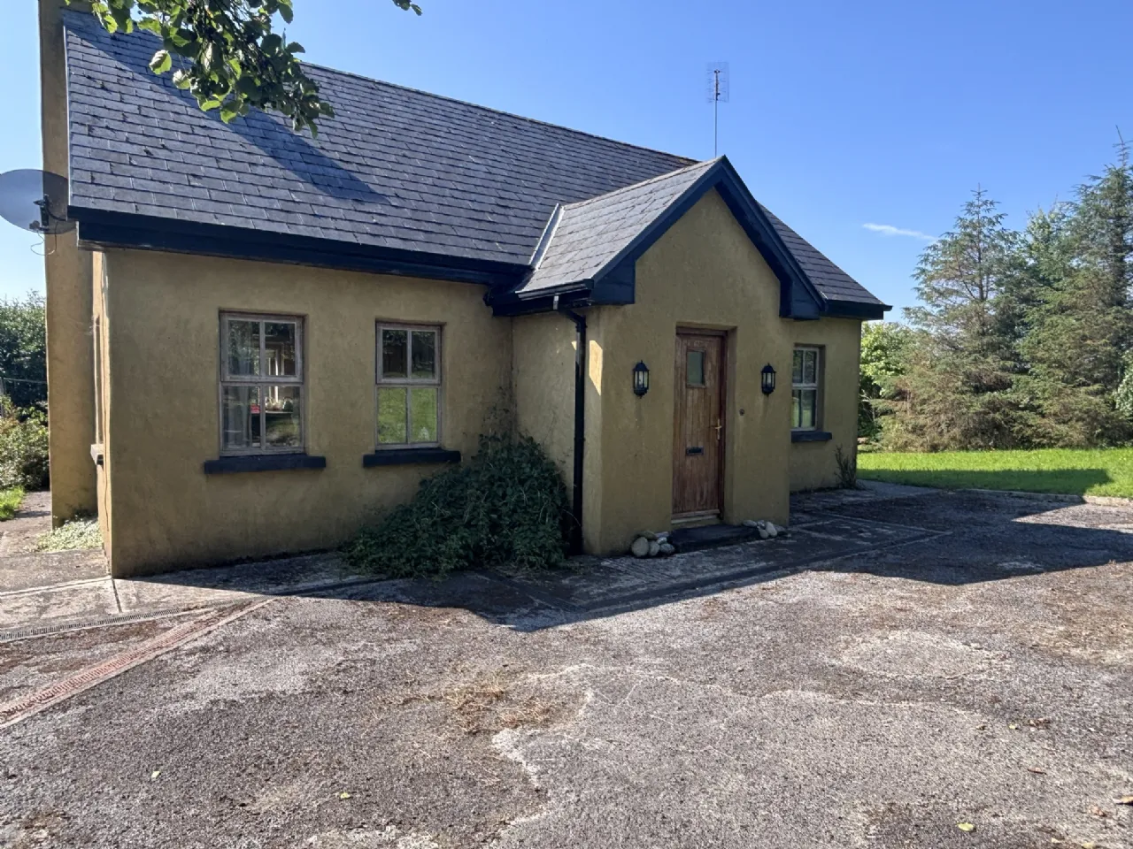 Photo of 1 Ballinlough, Newport Road, Westport, Co Mayo, F28 WE09