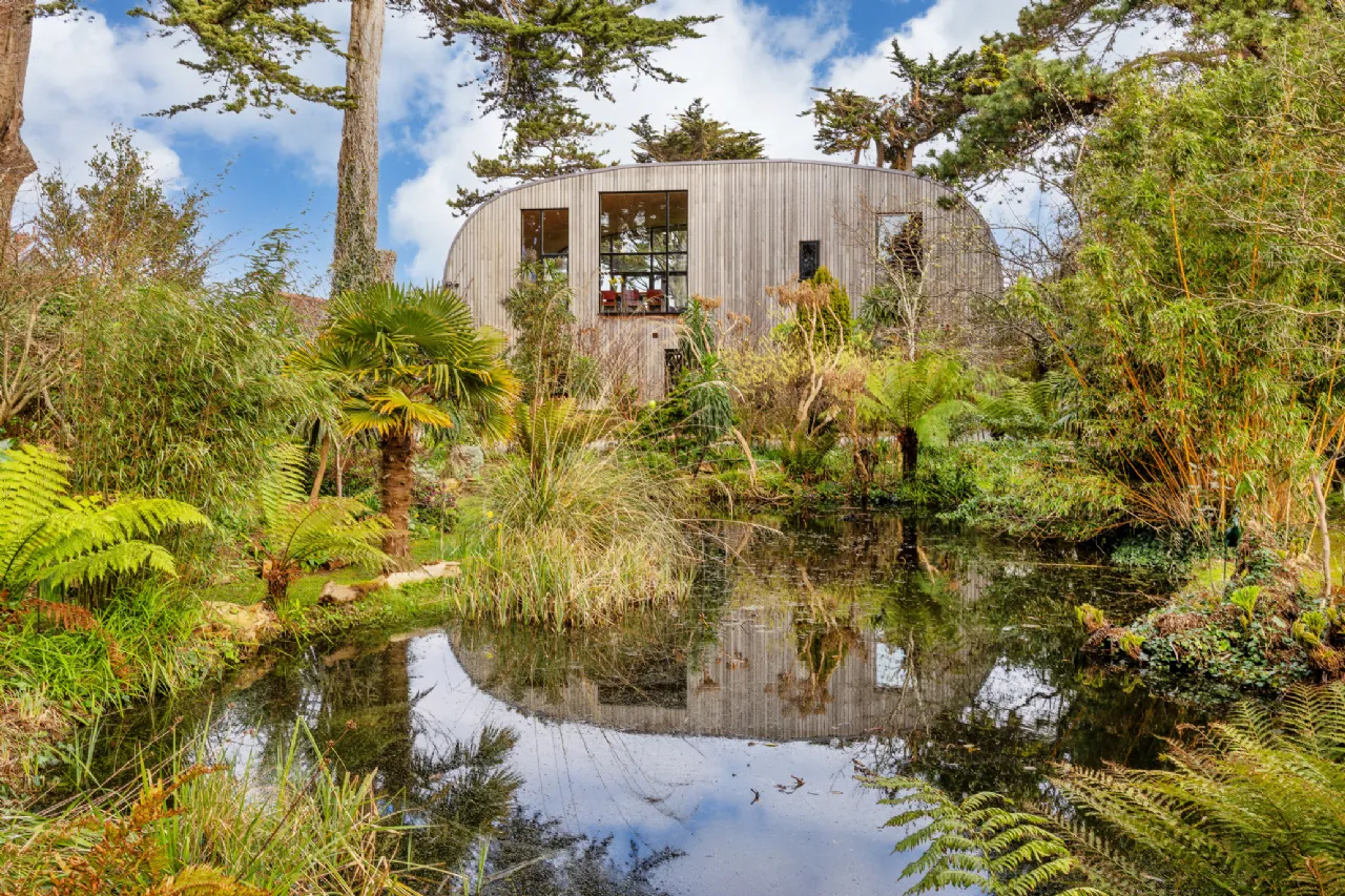 Photo of Ballynoe, 11 Claremont Road, Howth, Co Dublin, D13 CH56