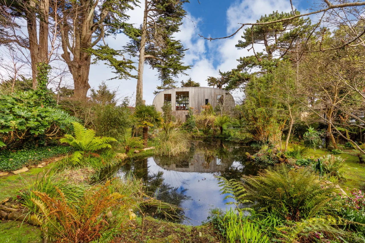 Photo of Ballynoe, 11 Claremont Road, Howth, Co Dublin, D13 CH56