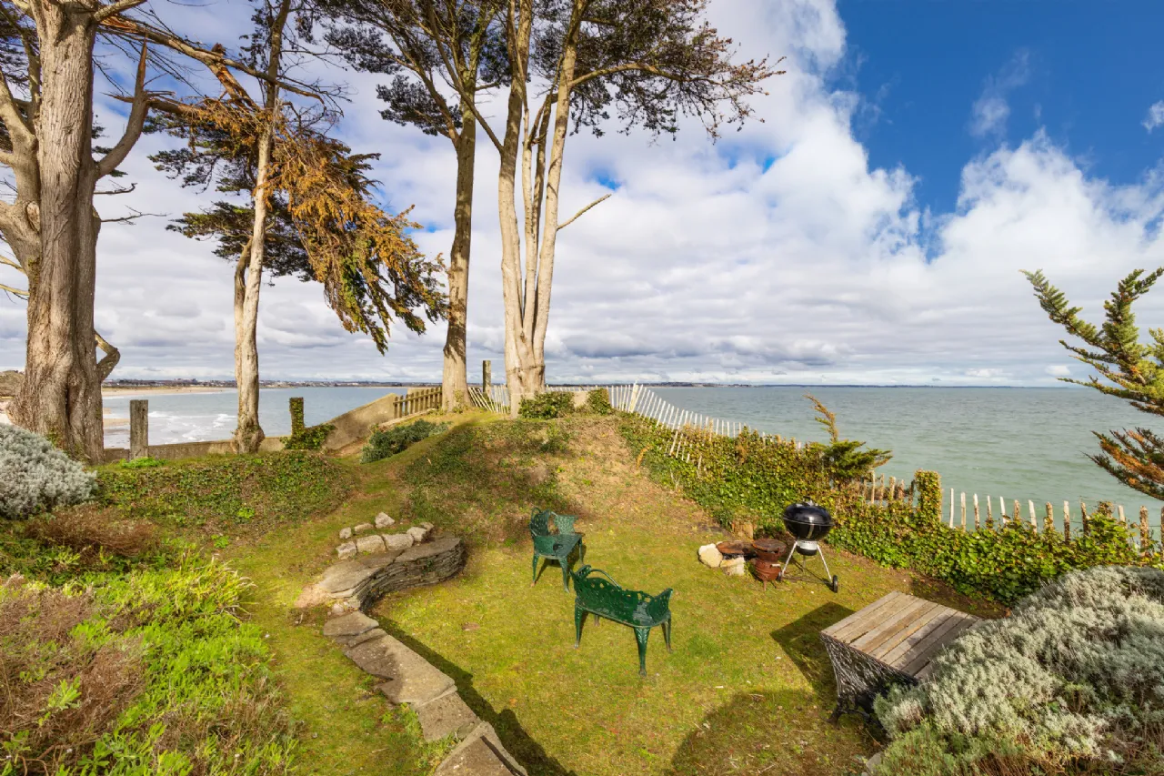 Photo of Ballynoe, 11 Claremont Road, Howth, Co Dublin, D13 CH56