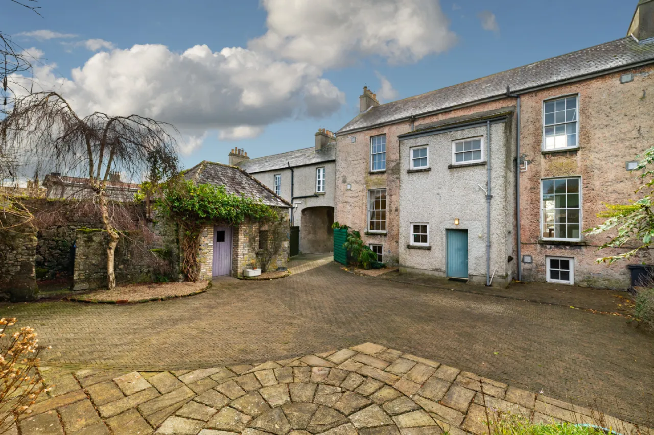 Photo of 4 John's Mall, Birr, Co Offaly, R42 VO45