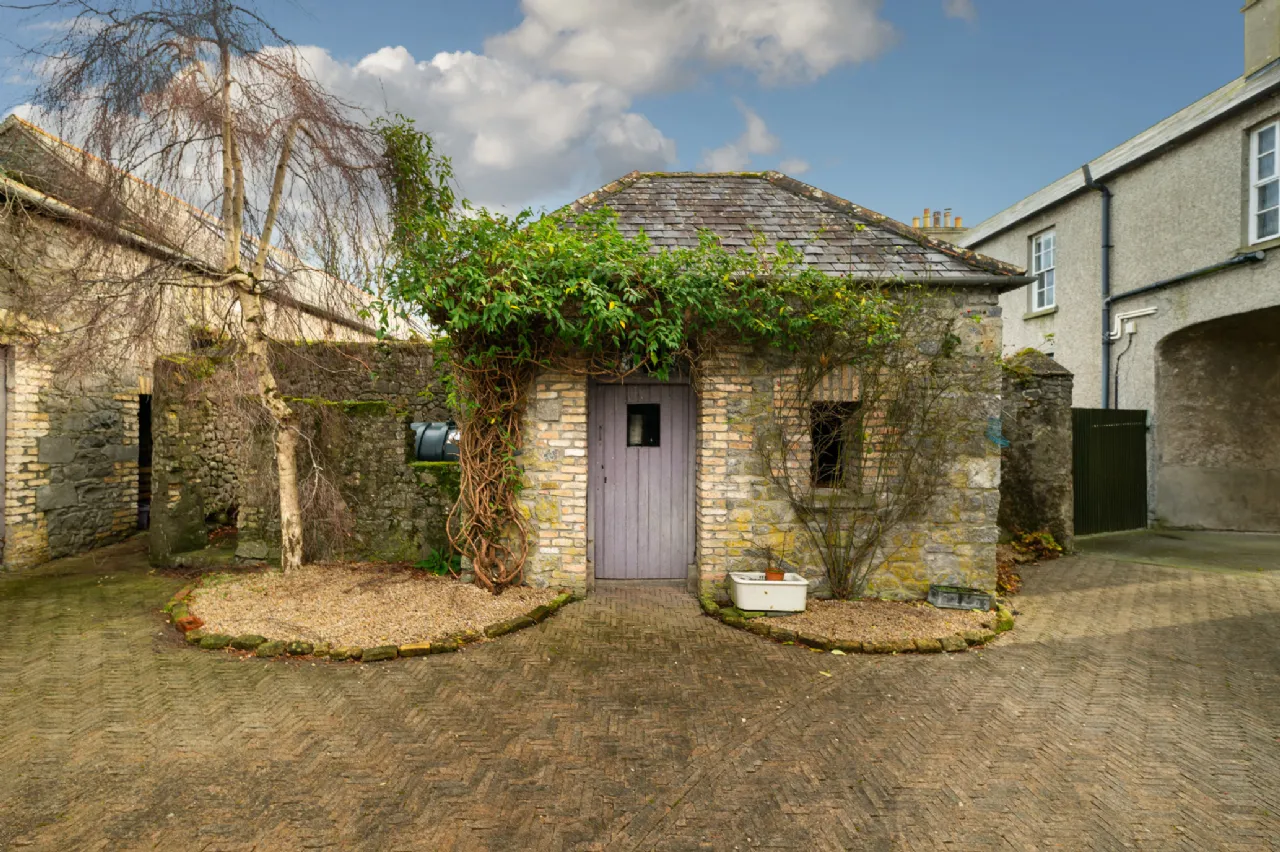 Photo of 4 John's Mall, Birr, Co Offaly, R42 VO45