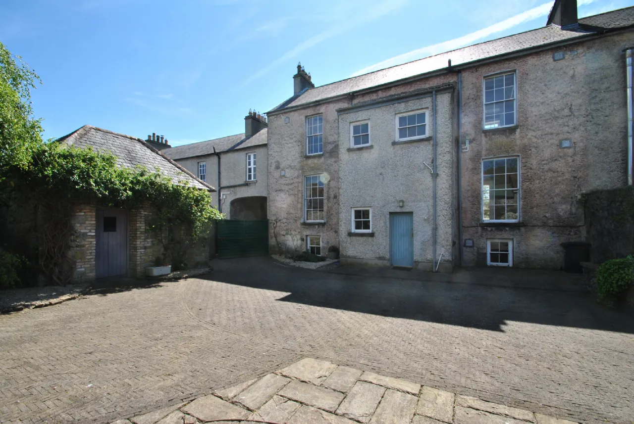 Photo of 4 John's Mall, Birr, Co Offaly, R42 VO45