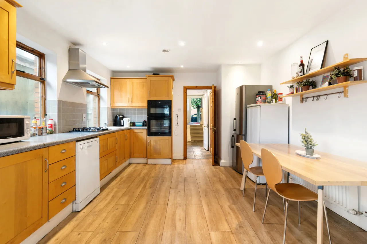 Photo of 27 Bloomfield Avenue, Dublin 8, D08 K3K6