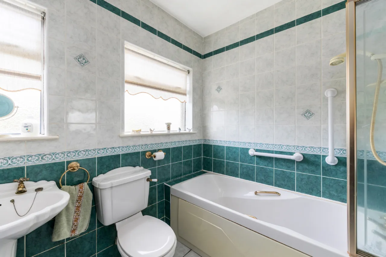 Photo of 96 Mount Prospect Avenue, Clontarf, Dublin 3, D03 R886