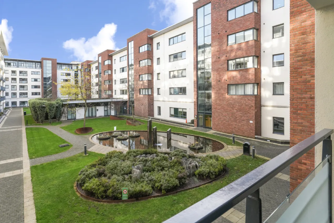 Photo of 6 Barrow House, Custom House Square, IFSC, Dublin 1, D01 A317