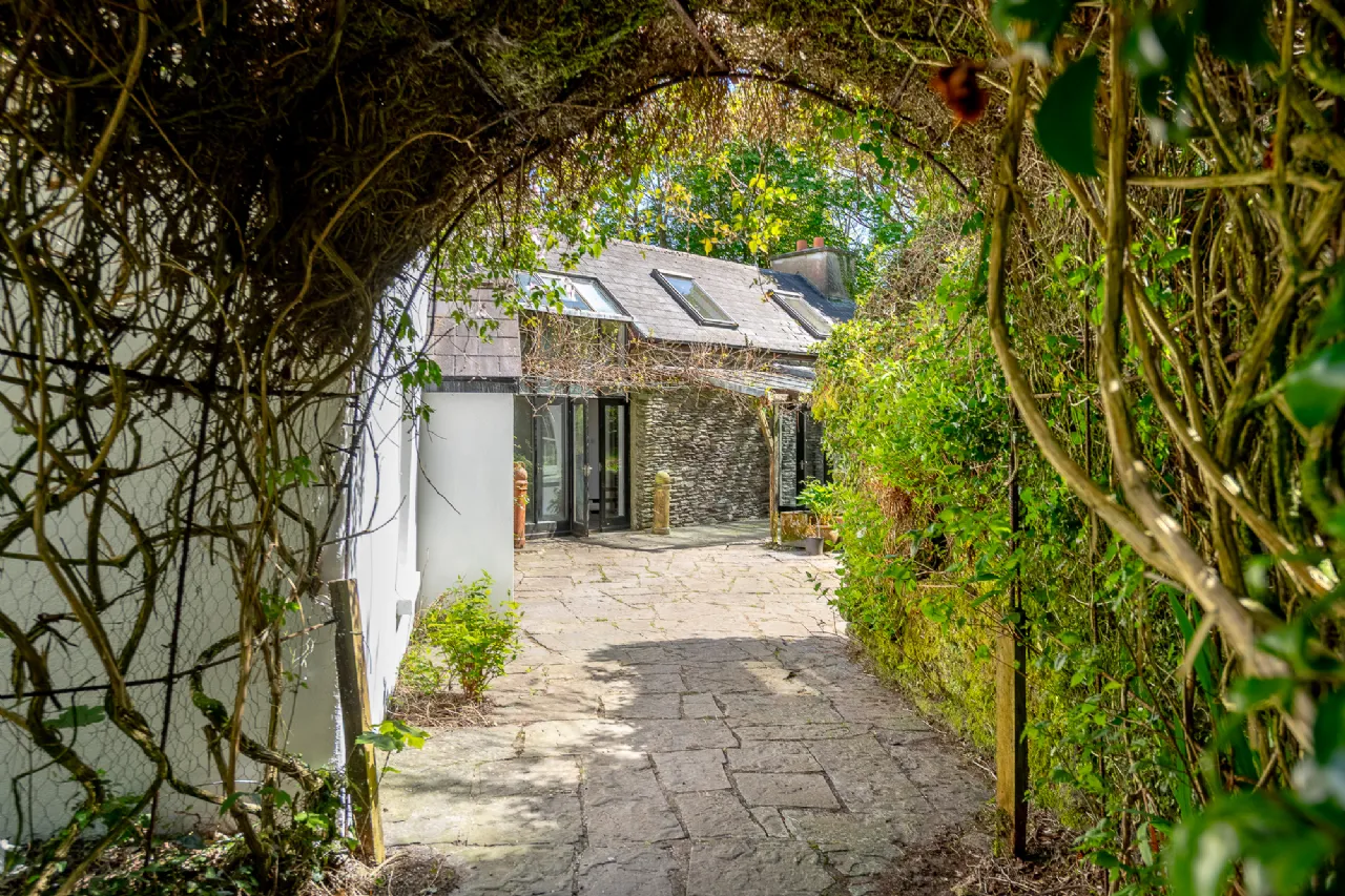 Photo of Derrynane Beg House, Caherdaniel, Co. Kerry, V23 KH48