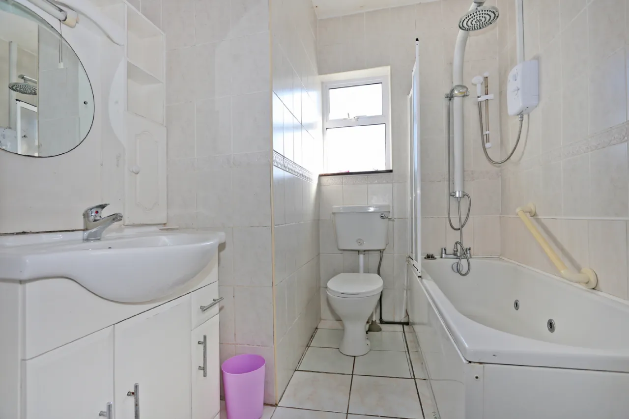 Photo of 16 Gleann Na Smol, Shannon, Co. Clare, V14 EW86