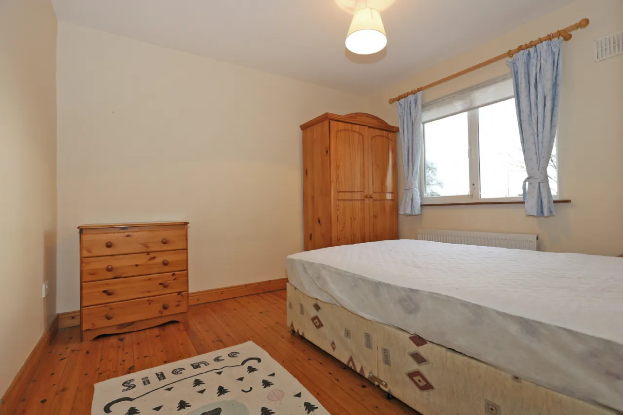 Photo of 27 Dun Aras, Shannon, Clare, V14DF22