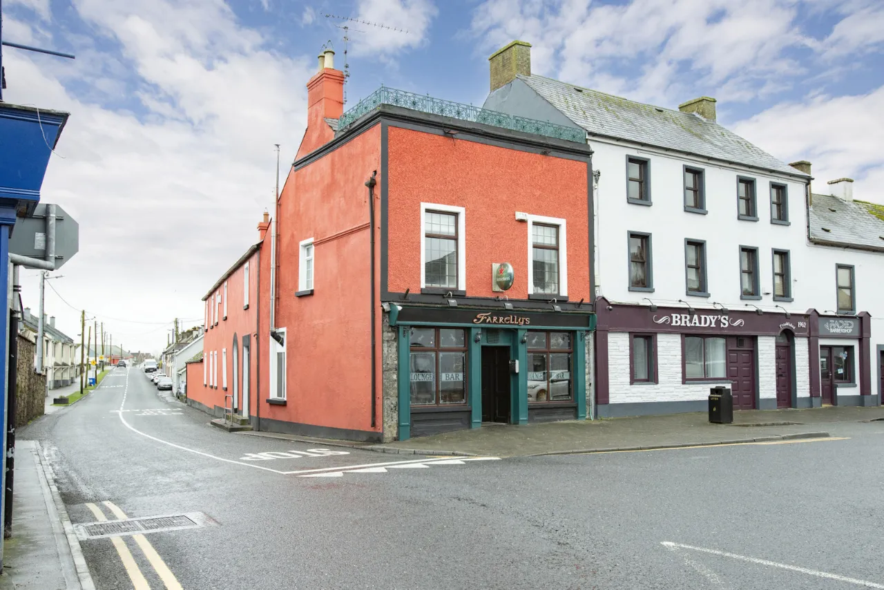 Photo of Farrelly's Bar, The Square, Castlepollard, Co. Westmeath, N91 KV96