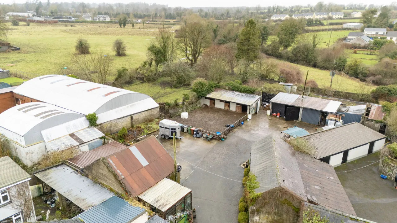 Photo of Farrelly's Bar, The Square, Castlepollard, Co. Westmeath, N91 KV96