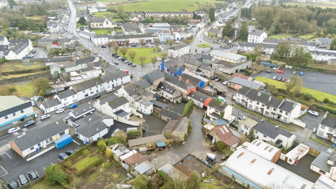 Photo of Farrelly's Bar, The Square, Castlepollard, Co. Westmeath, N91 KV96
