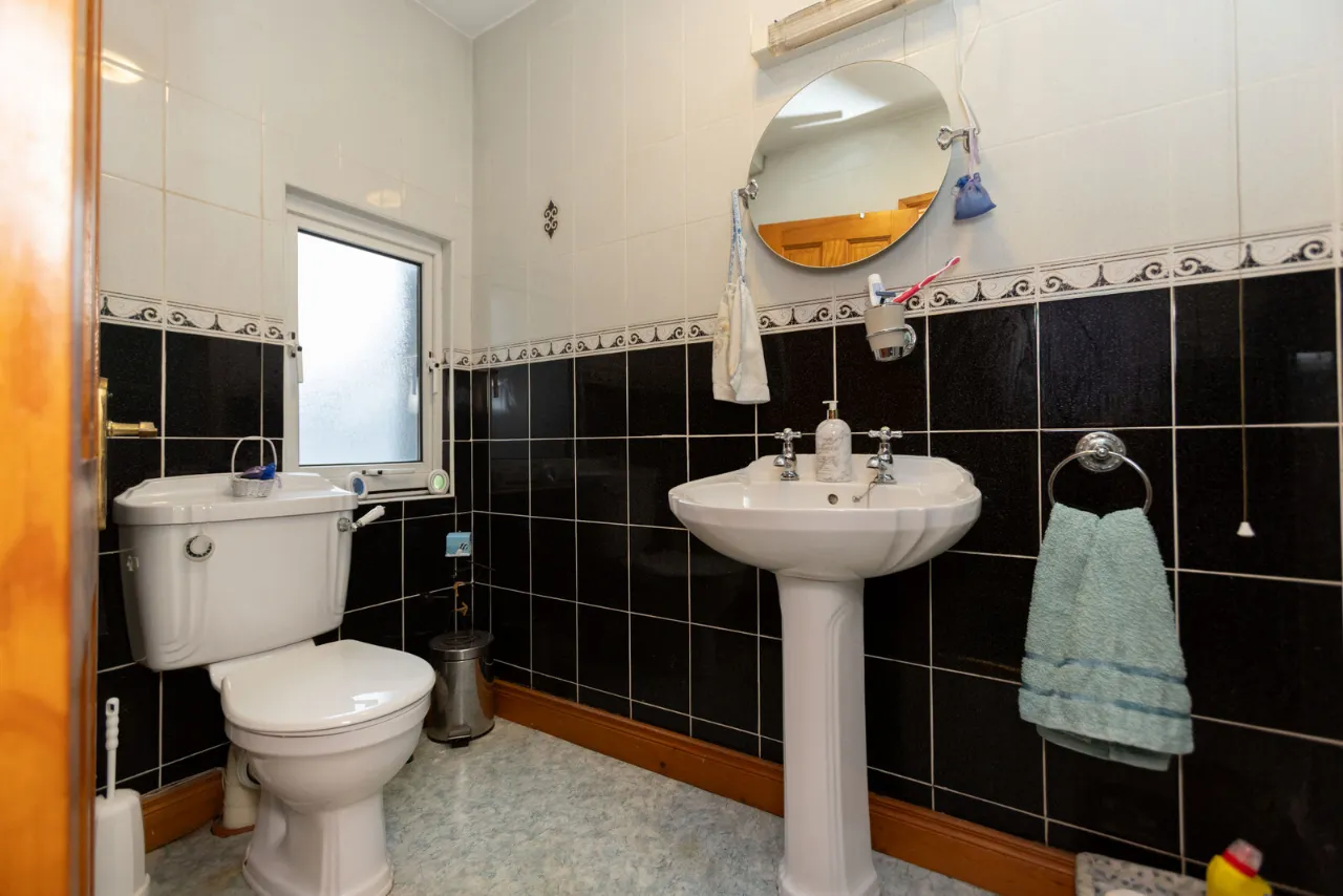 Photo of Farrelly's Bar, The Square, Castlepollard, Co. Westmeath, N91 KV96