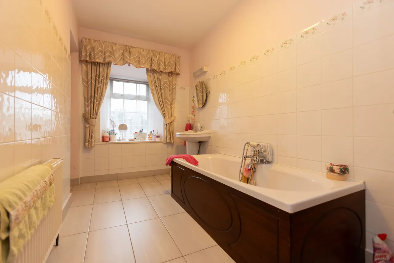 Photo of Farrelly's Bar, The Square, Castlepollard, Co. Westmeath, N91 KV96