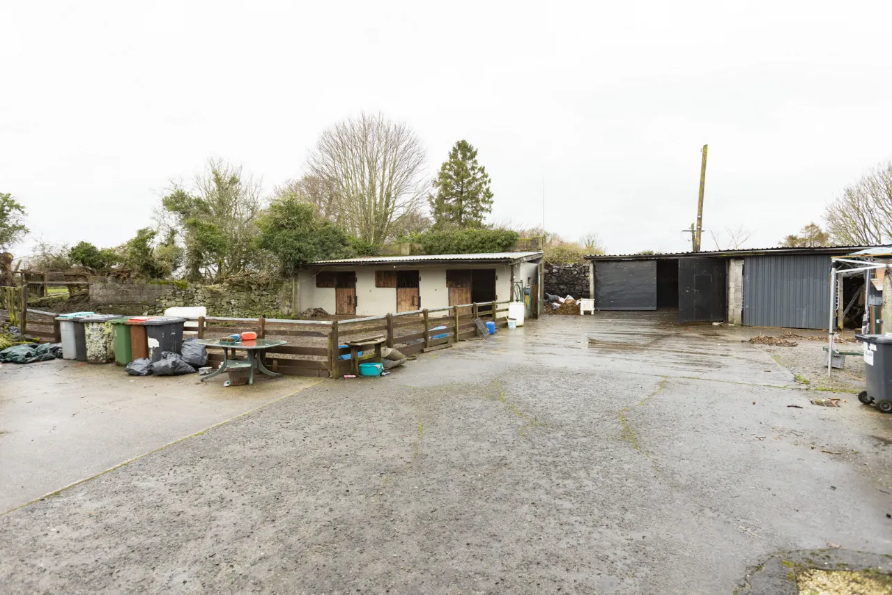 Photo of Farrelly's Bar, The Square, Castlepollard, Co. Westmeath, N91 KV96
