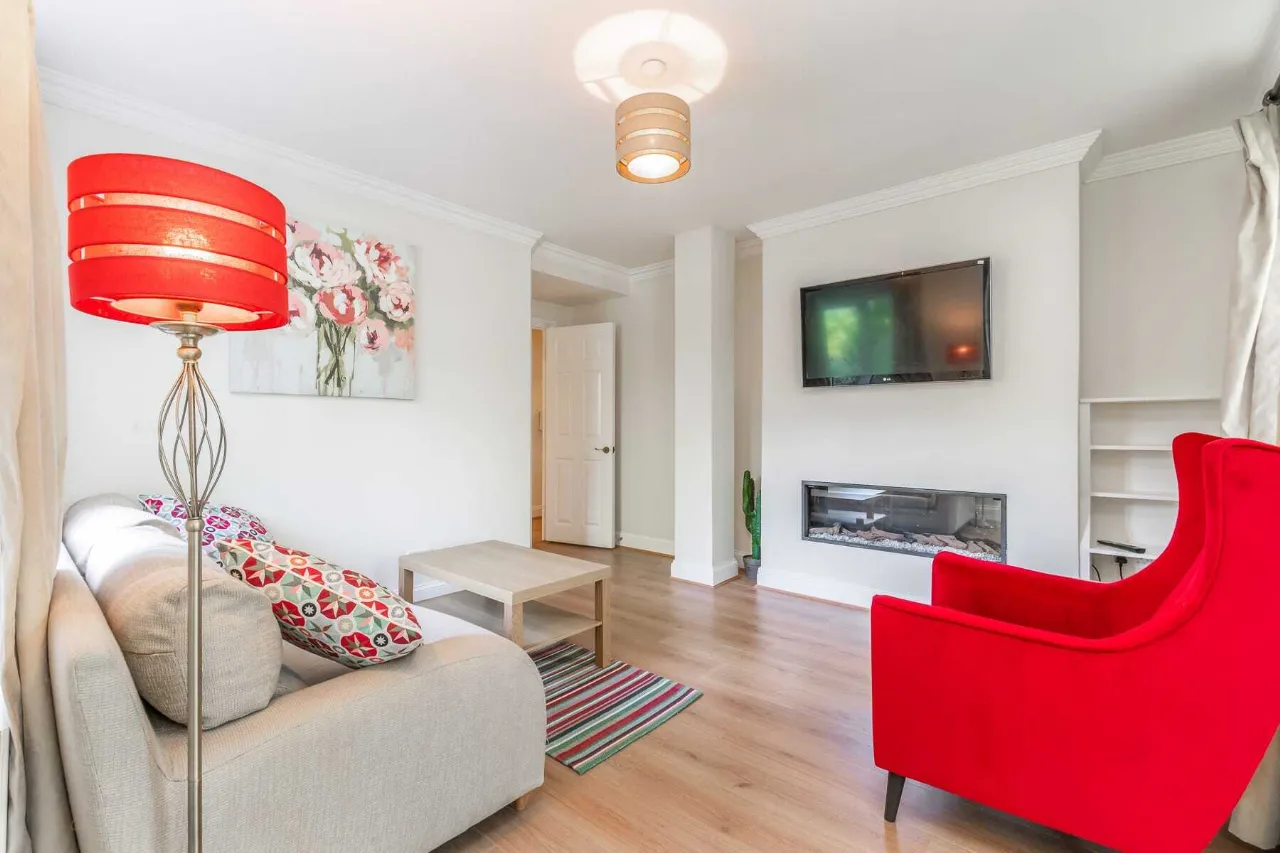 Photo of 138 The Sweepstakes, Ballsbridge, Dublin 4, D04 T188
