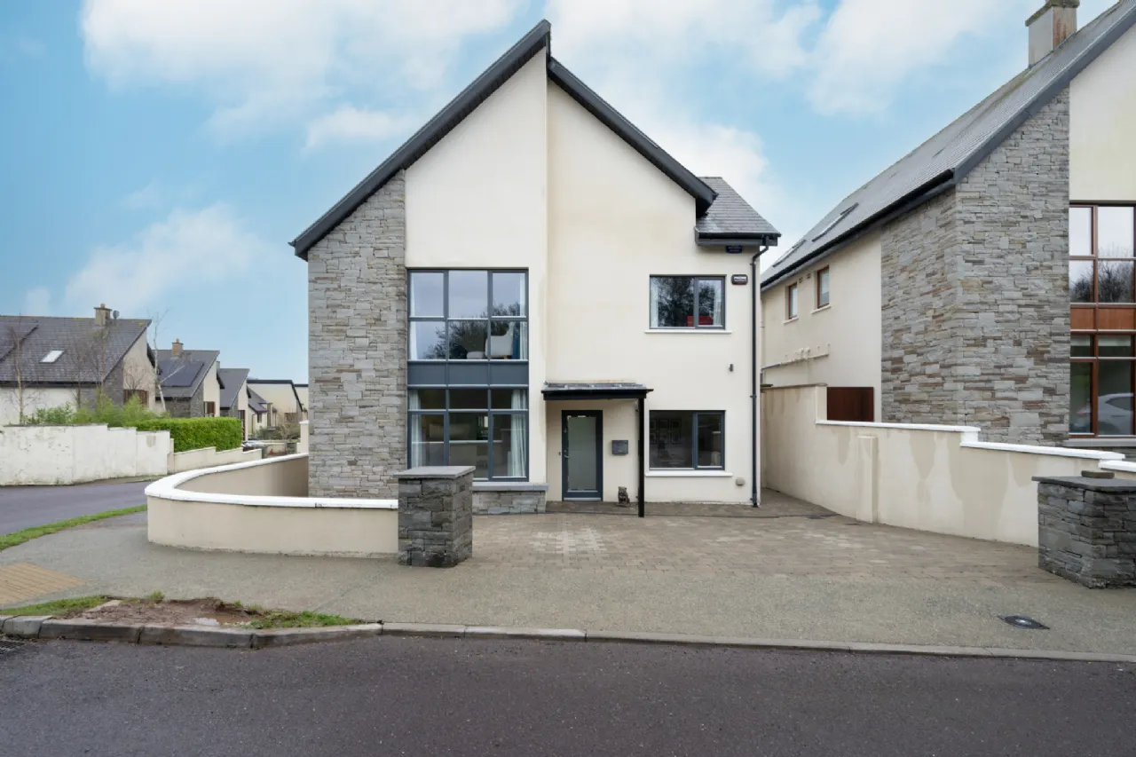 Photo of 4 Courtwood, Garryduff, Rochestown, Cork, T12NRC4