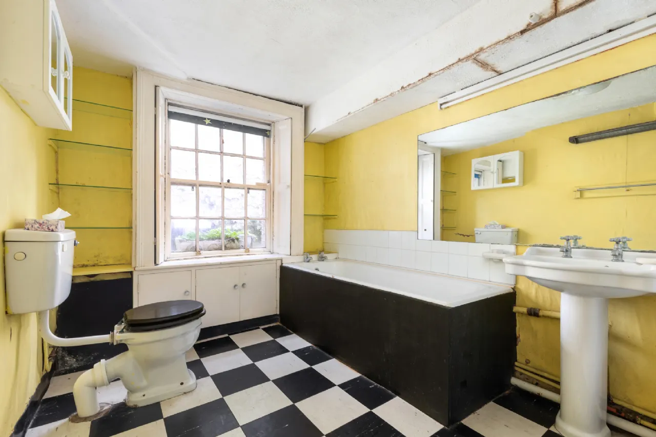 Photo of Wilton Lodge, 6 Claremont Road, Sandymount, Dublin 4, D04 W990