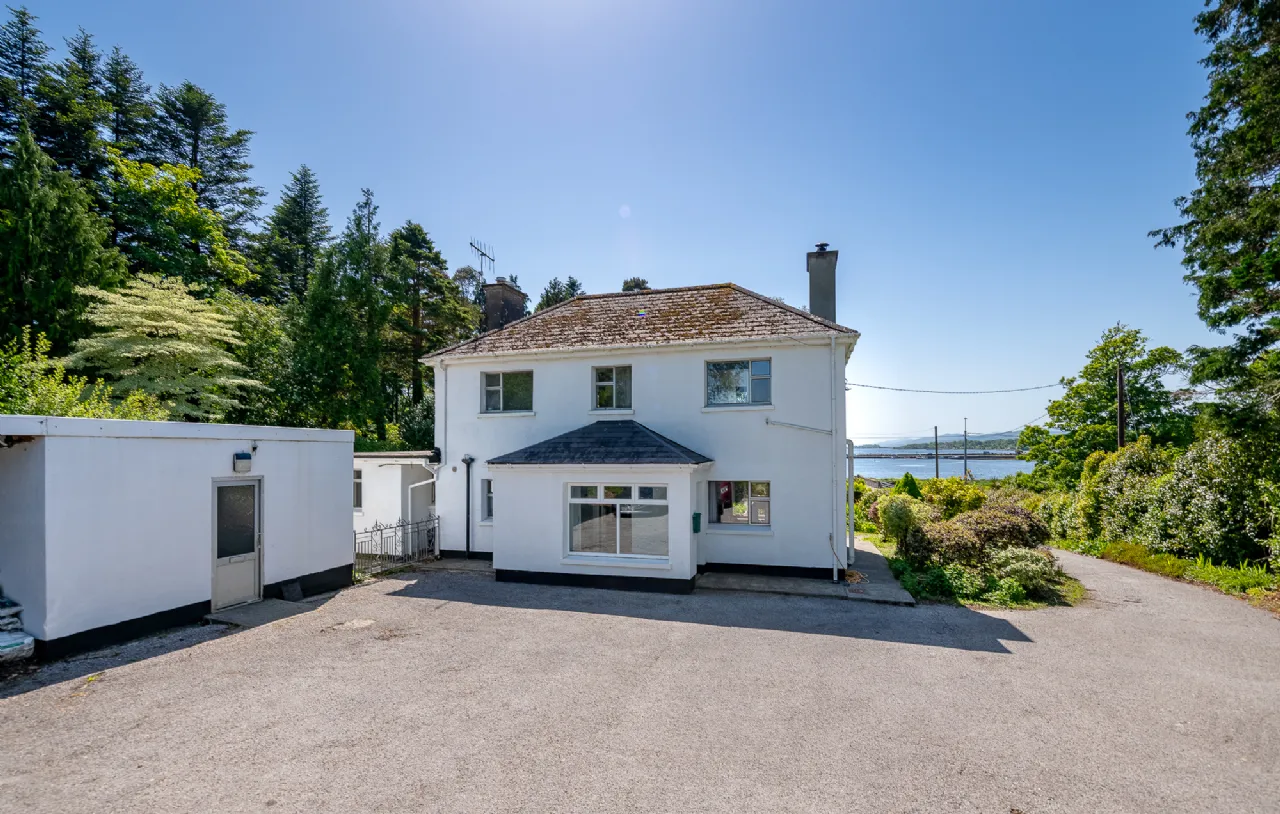 Photo of Woodside House, Sound Road, Kenmare, County Kerry, V93 X2R8