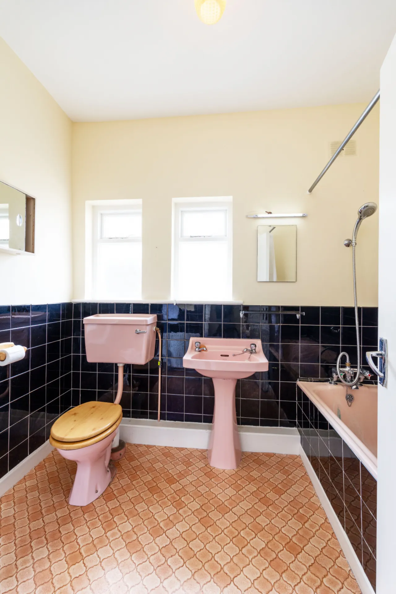 Photo of 37 Offington Park, Sutton, Dublin 13, D13 X2T6