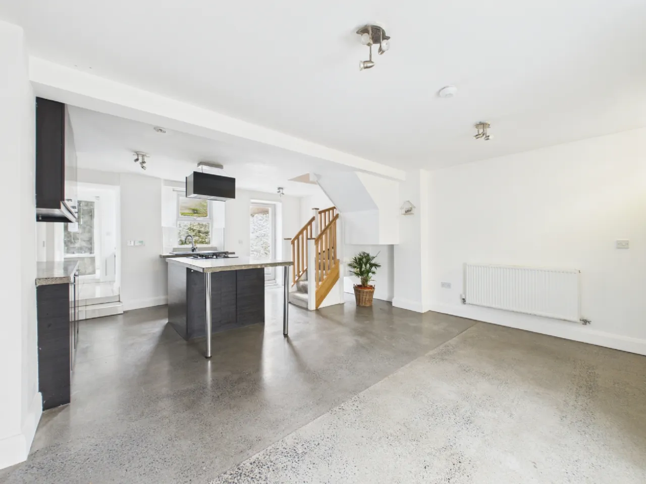 Photo of 34 Grattan Terrace, Francis St, Waterford, X91 W83H