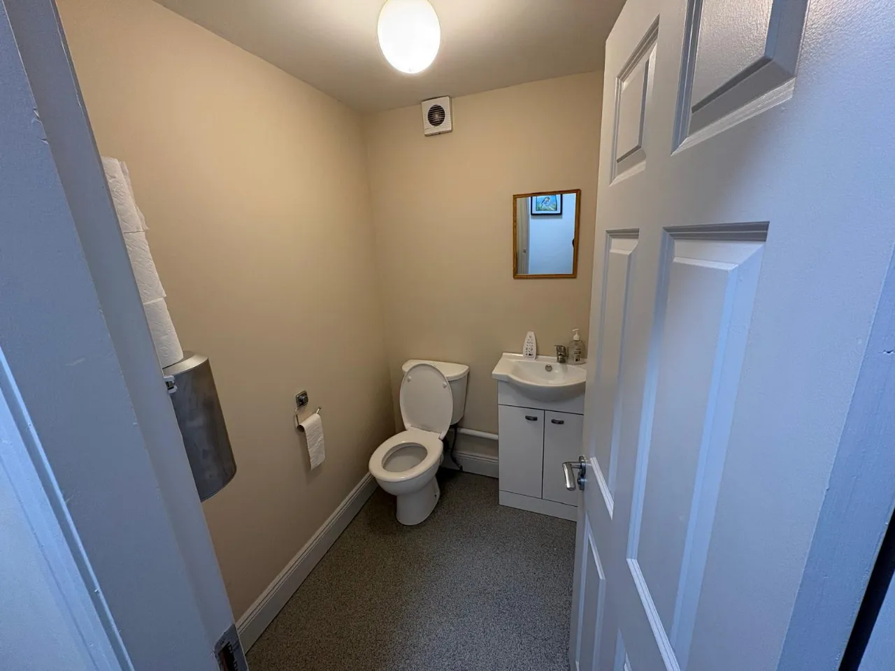 Photo of Cashel Business Centre, Main Street, Cashel, Tipperary, E25KD27