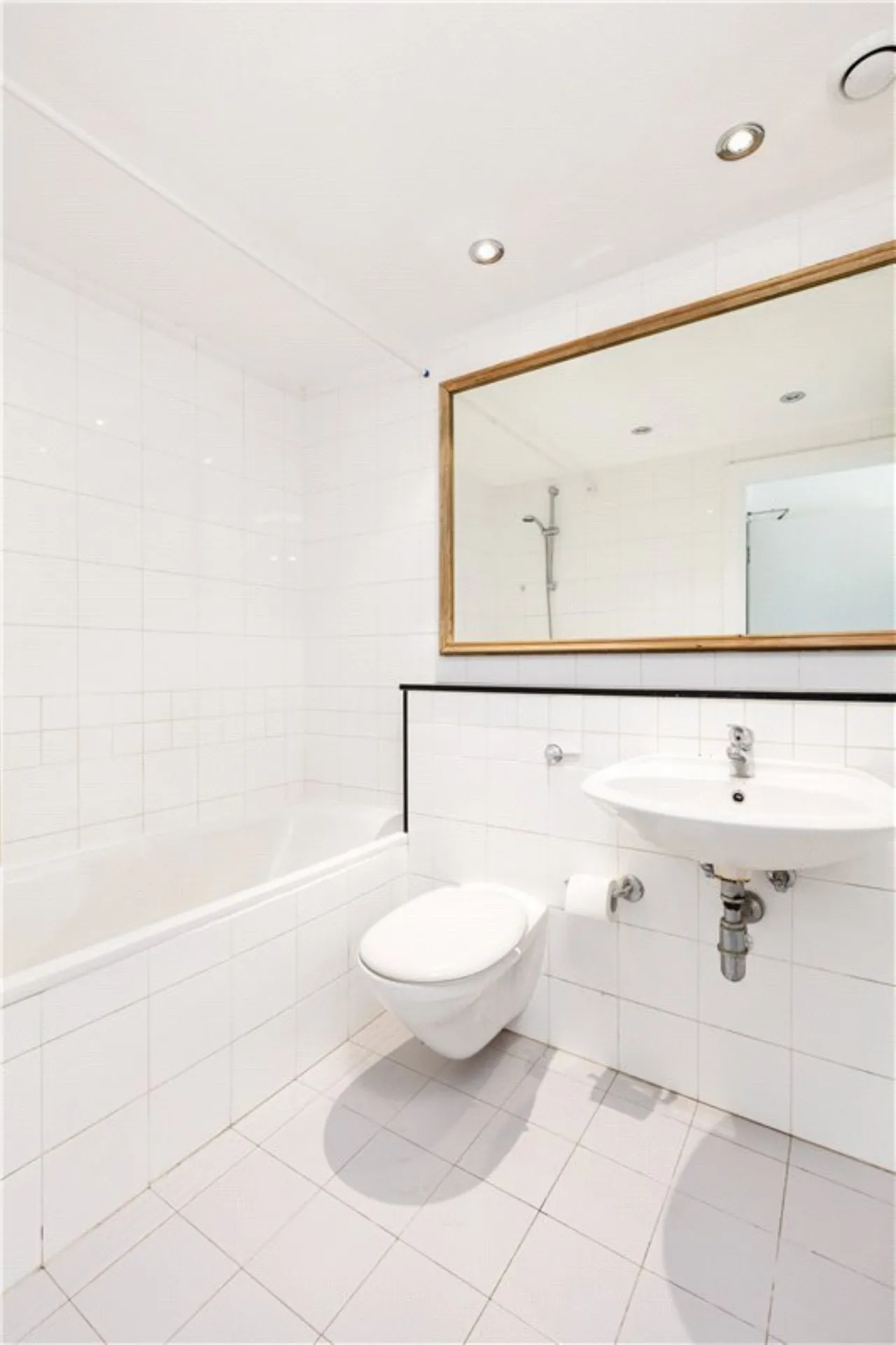 Photo of 9 Block 6 Clarion Quay, IFSC, Dublin 1, D01 CF58