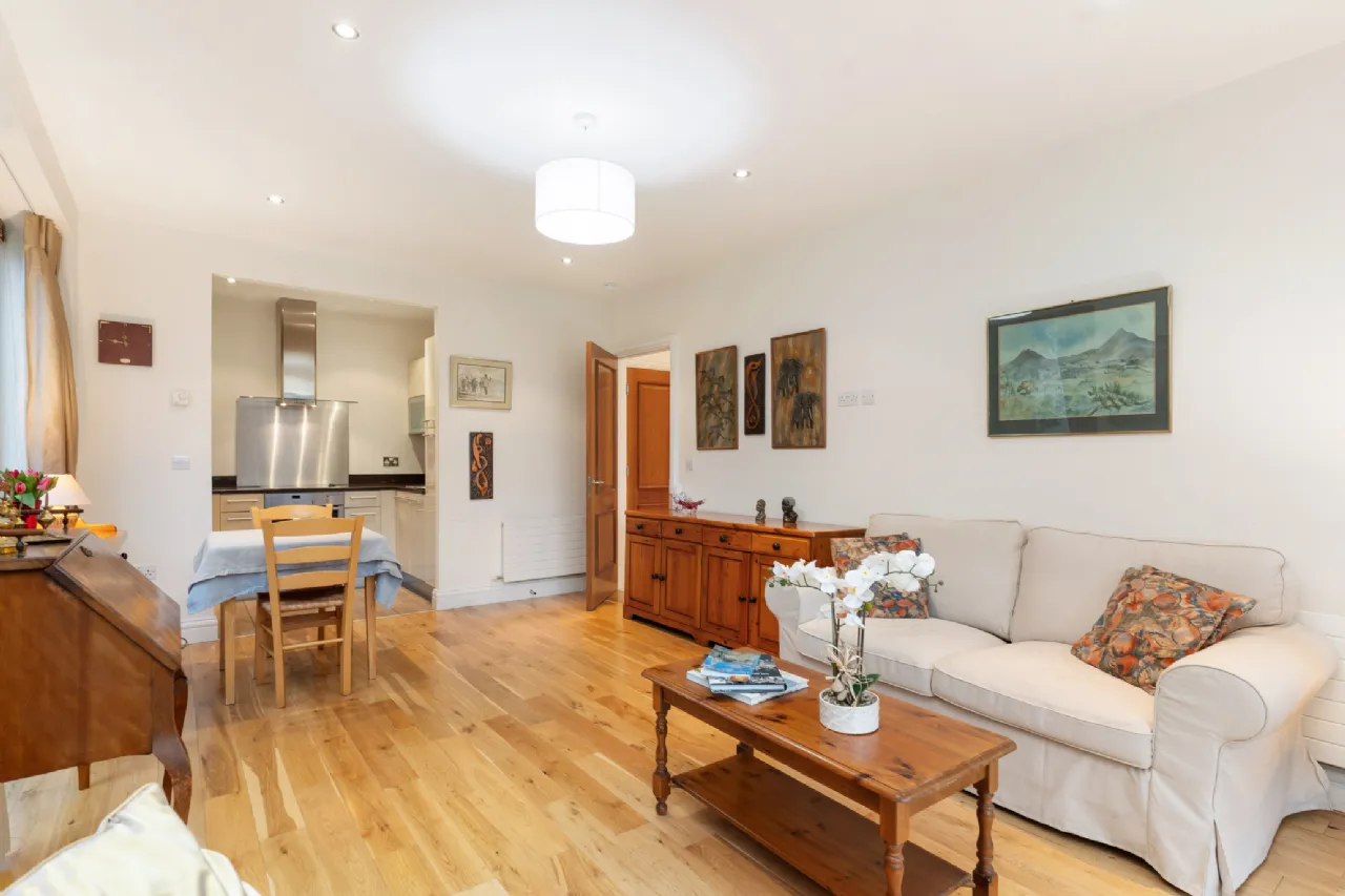 Photo of 74 Bloomfield Park, Bloomfield Avenue, Donnybrook, Dublin 4, D04 K6F4