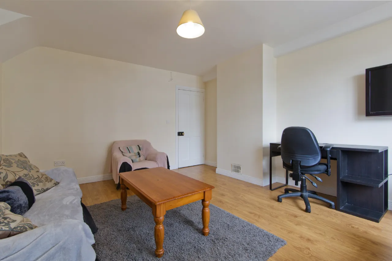 Photo of 11 Ennis Grove, Londonbridge Road, Sandymount, Dublin 4, D04 VH39