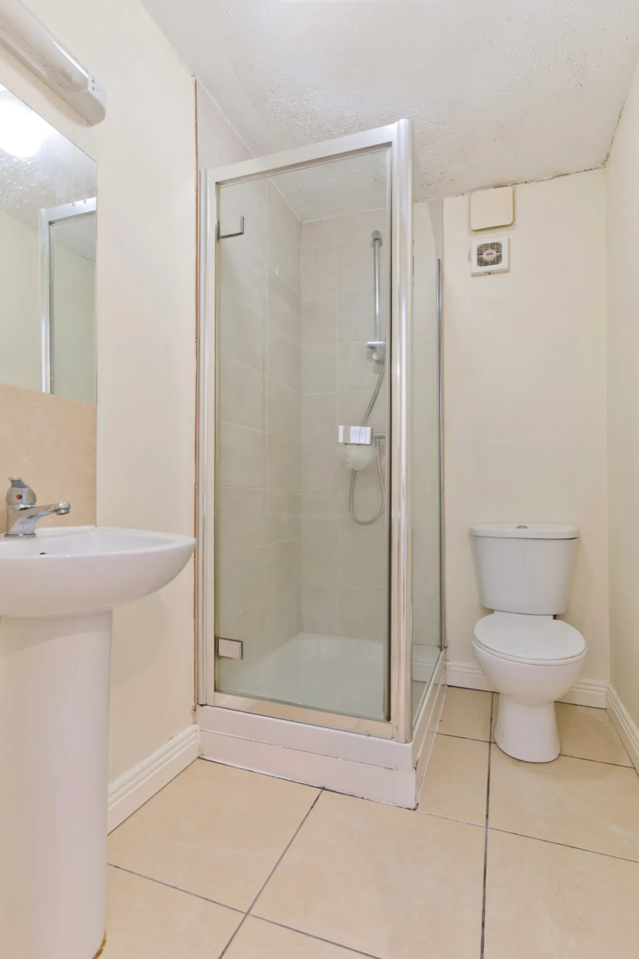 Photo of 11 Ennis Grove, Londonbridge Road, Sandymount, Dublin 4, D04 VH39