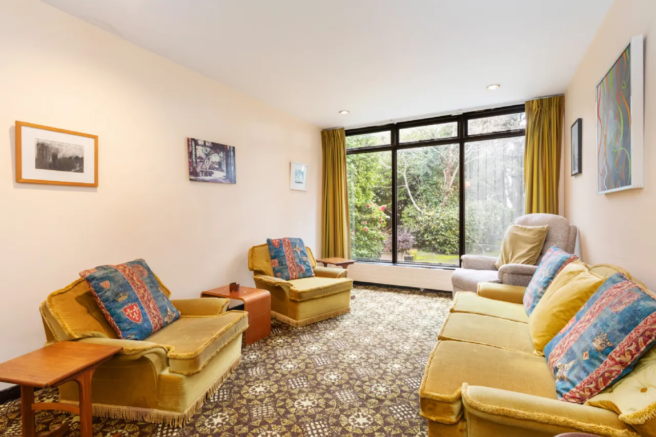 Photo of 20 Kilteragh Pines, Foxrock, Dublin 18, D18 T6P6