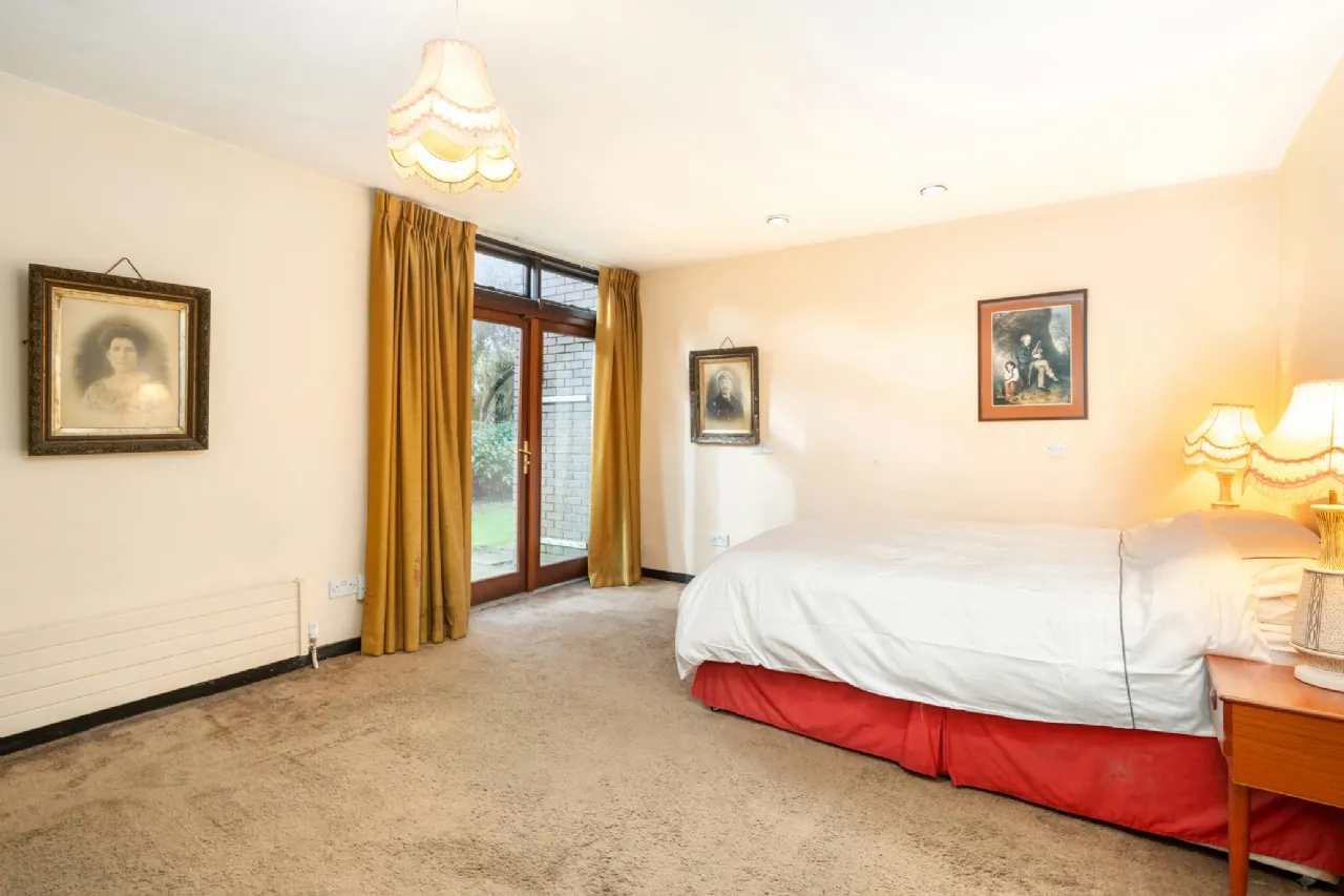 Photo of 20 Kilteragh Pines, Foxrock, Dublin 18, D18 T6P6