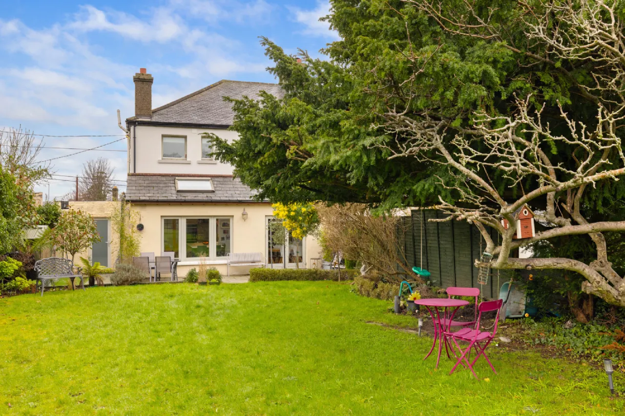 Photo of 25 Mounttown Road Lower, Dun Laoghaire, Co Dublin, A96E6T4