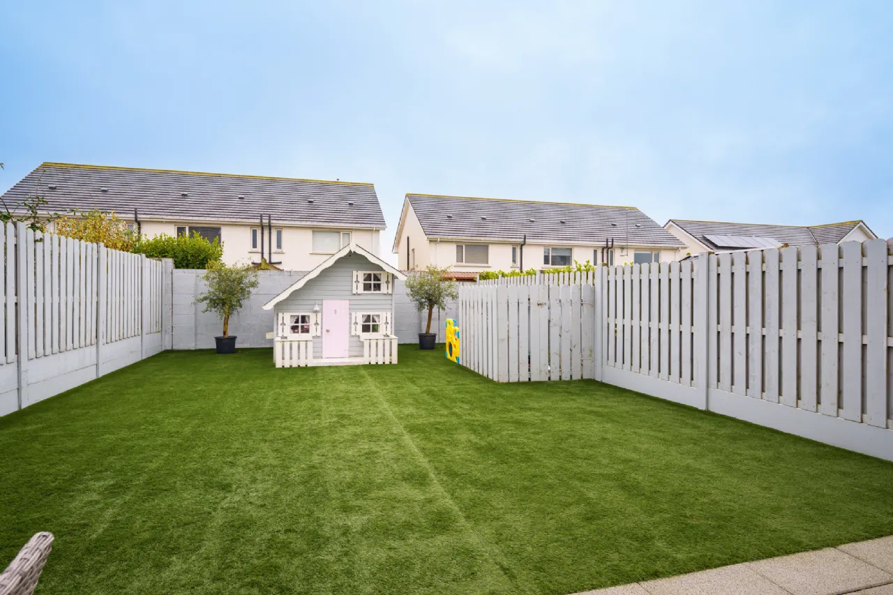 Photo of 3 Seaview Square, Cnoc na Mara, Blackrock, Co. Louth, A91 H63K