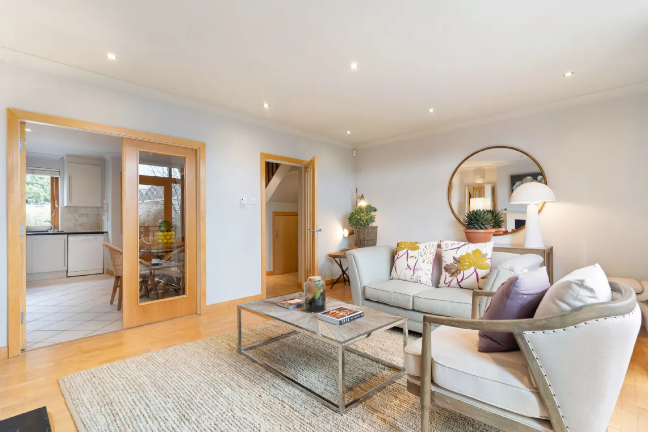 Photo of 6 Dunbur, Brookvale Road, Donnybrook, Dublin 4, D04 W2XO