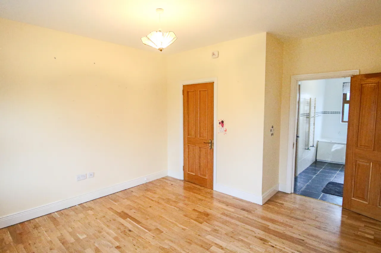 Photo of Clenahoo House, Leitrim Road, Carrick-On-Shannon,, Co. Leitrim, N41 FN24