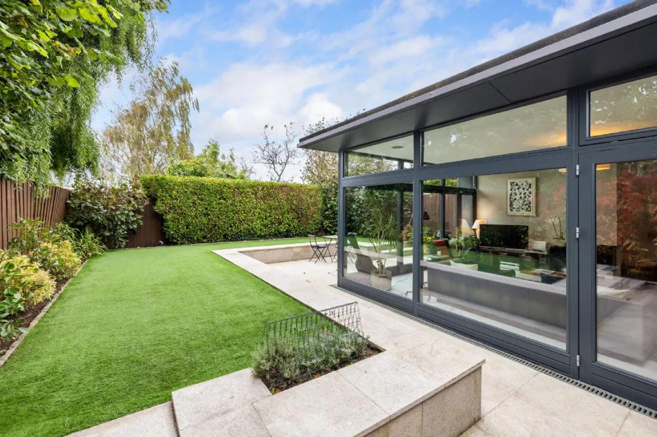 Photo of 61 Ailesbury Grove, Dundrum, Dublin 16, D16 YY24